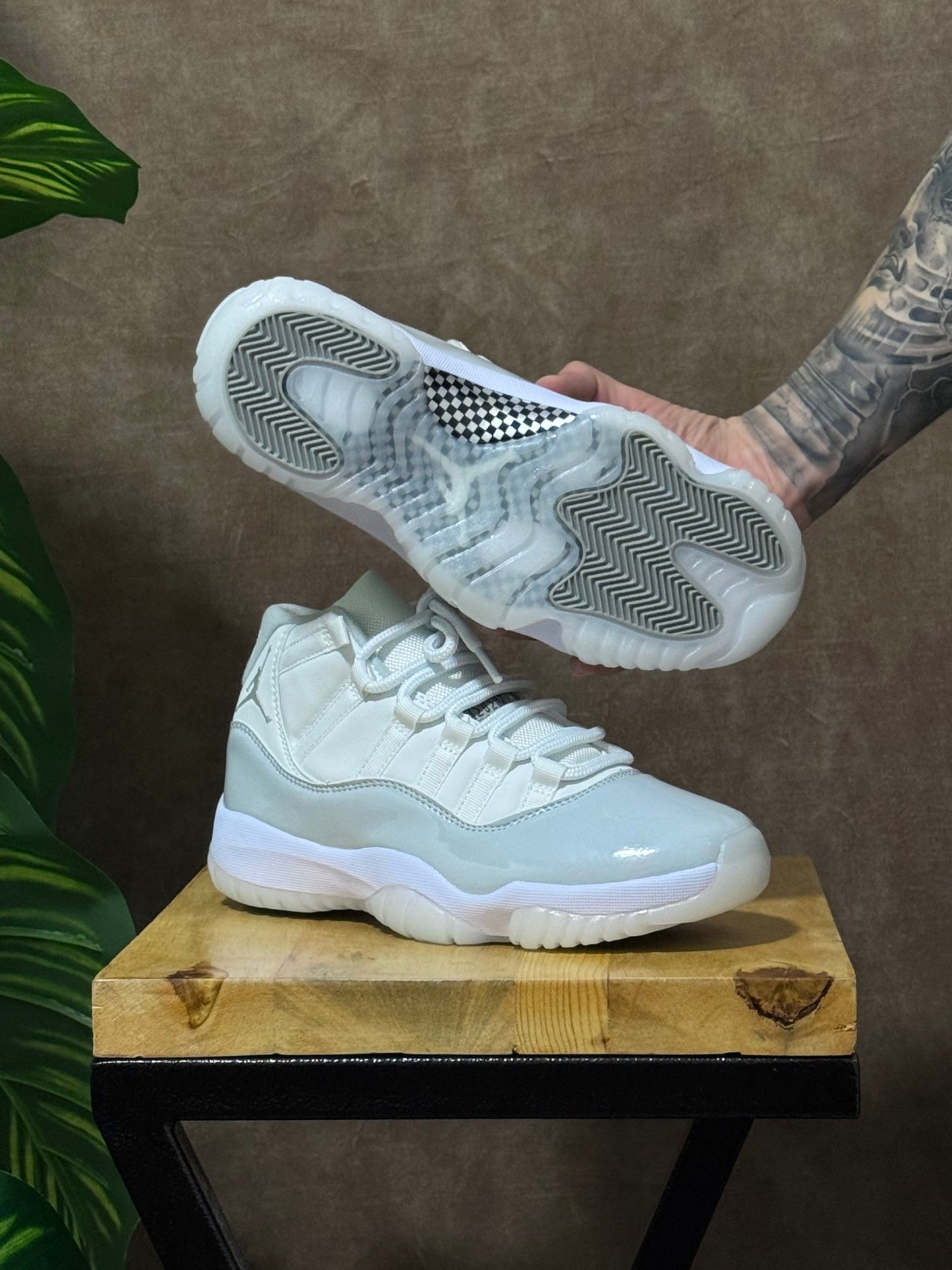 Air Jordan 11 “White Metallic Silver”