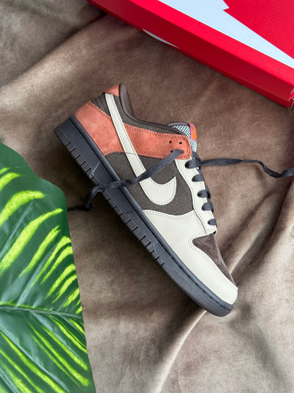 Nike SB Dunk Low “Red Panda”