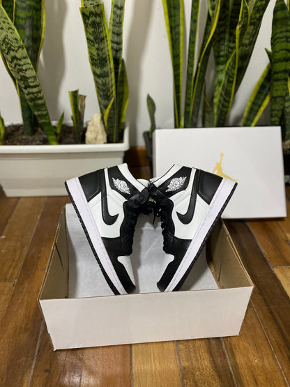 Air Jordan 1 High OG “Panda”