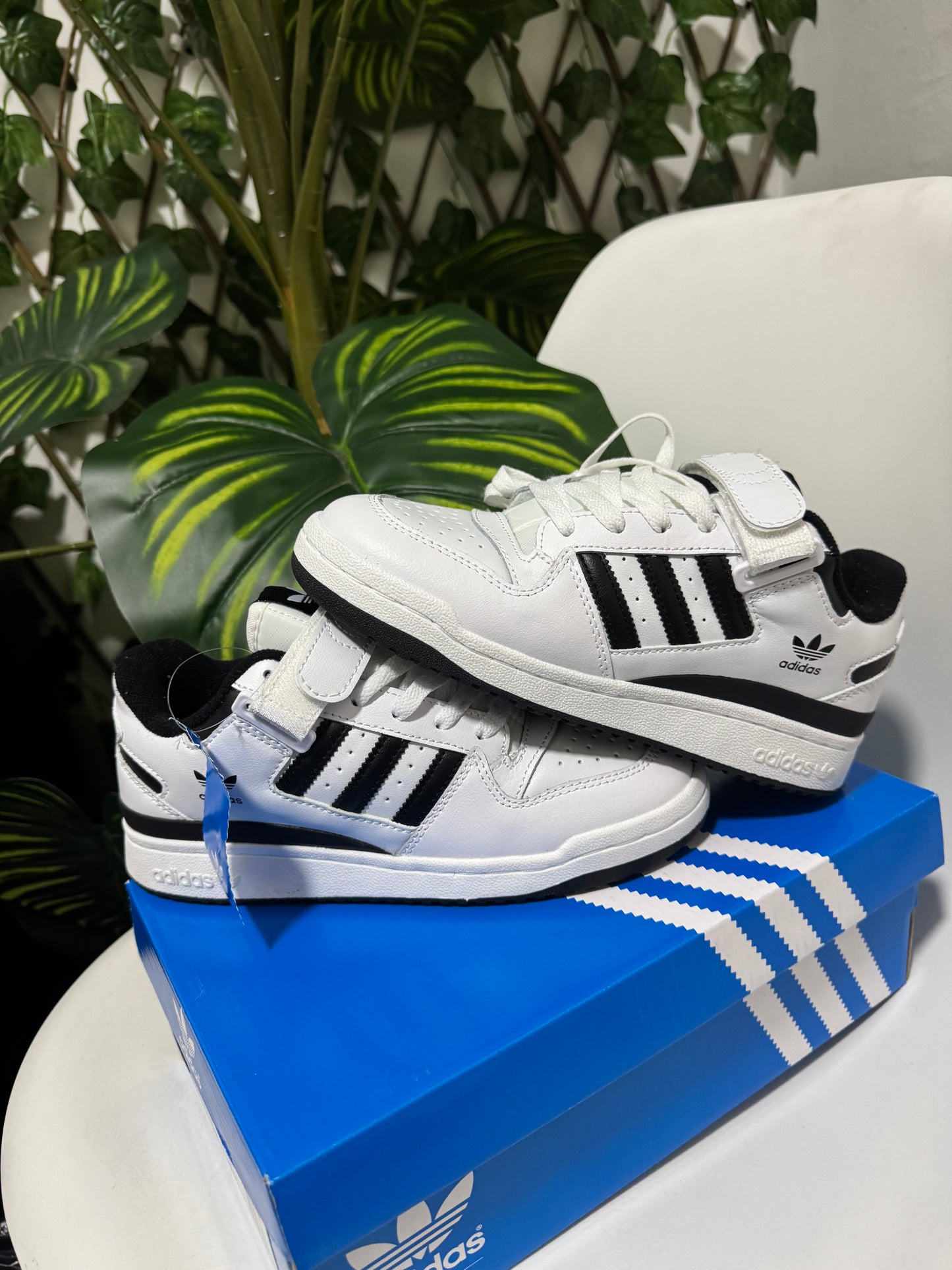 Adidas Forum Low Blanca/Negra