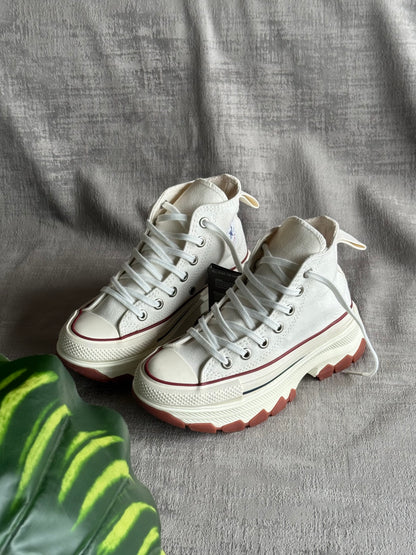 Converse Chuck Taylor “React”