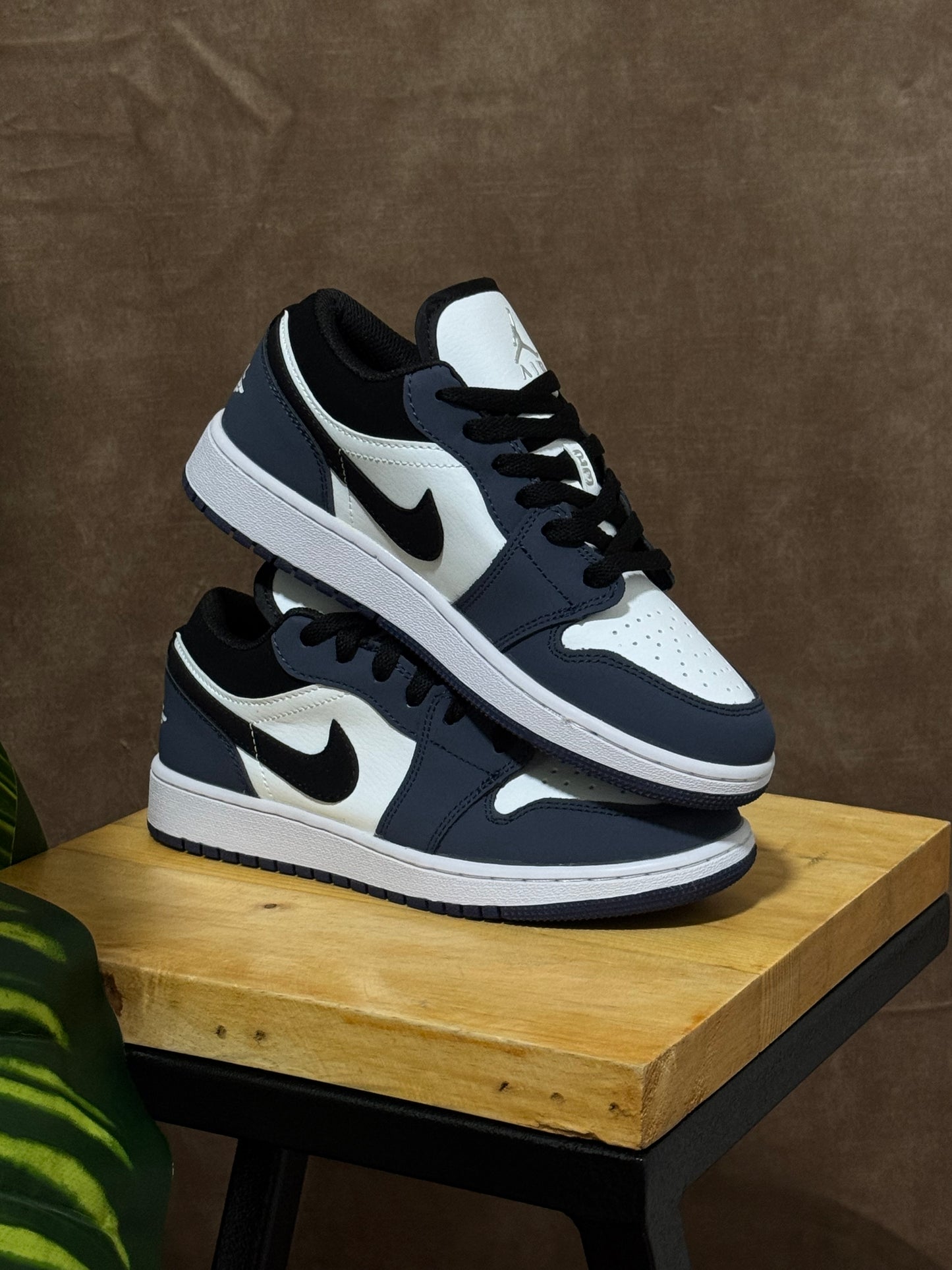 Air Jordan 1 Low “Dark Navy”