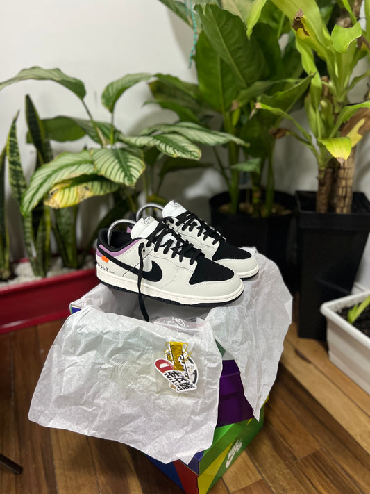 Nike SB Dunk Low “AE86 Intial Toyota”