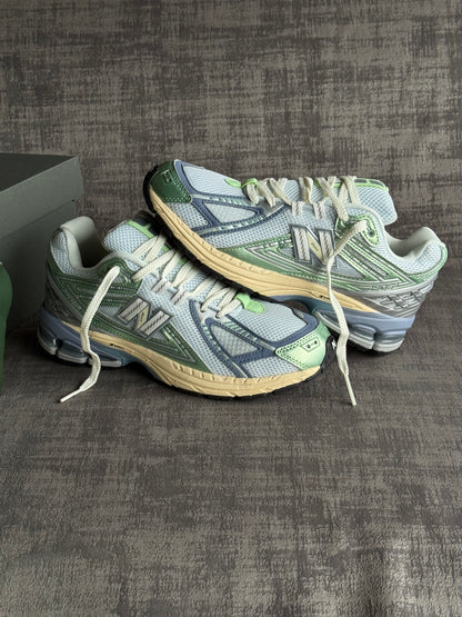 New Balance 1906R