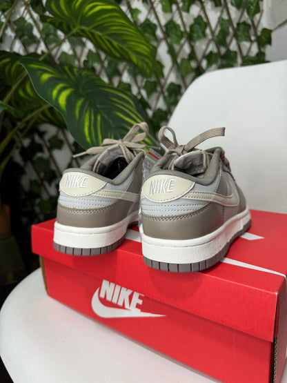 Nike SB Dunk Low “Bone Beige”