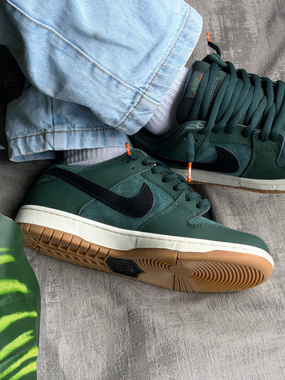 Nike SB Dunk Low “Deep Fir”