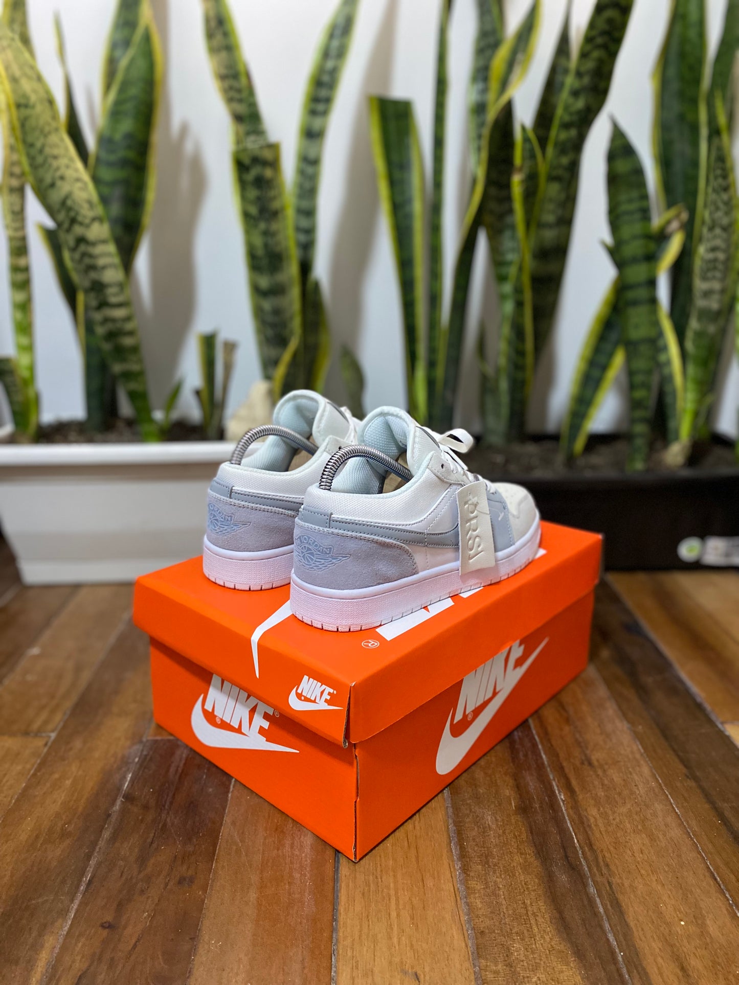 Air Jordan 1 Low “Paris”