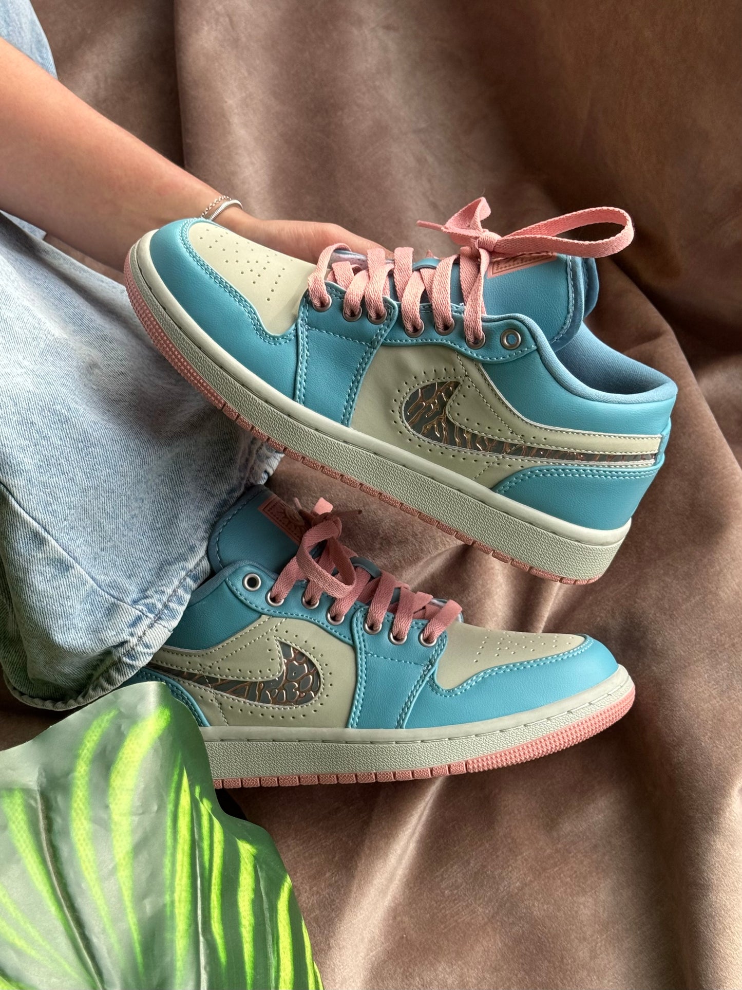 Air Jordan 1 Low “Somos Eternos”
