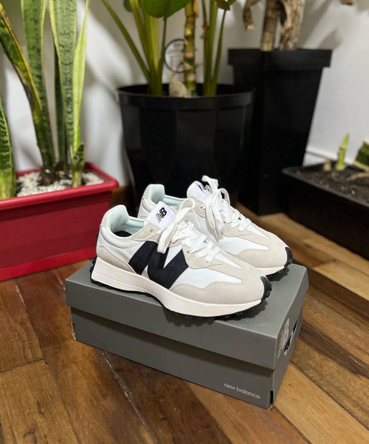 New Balance 327