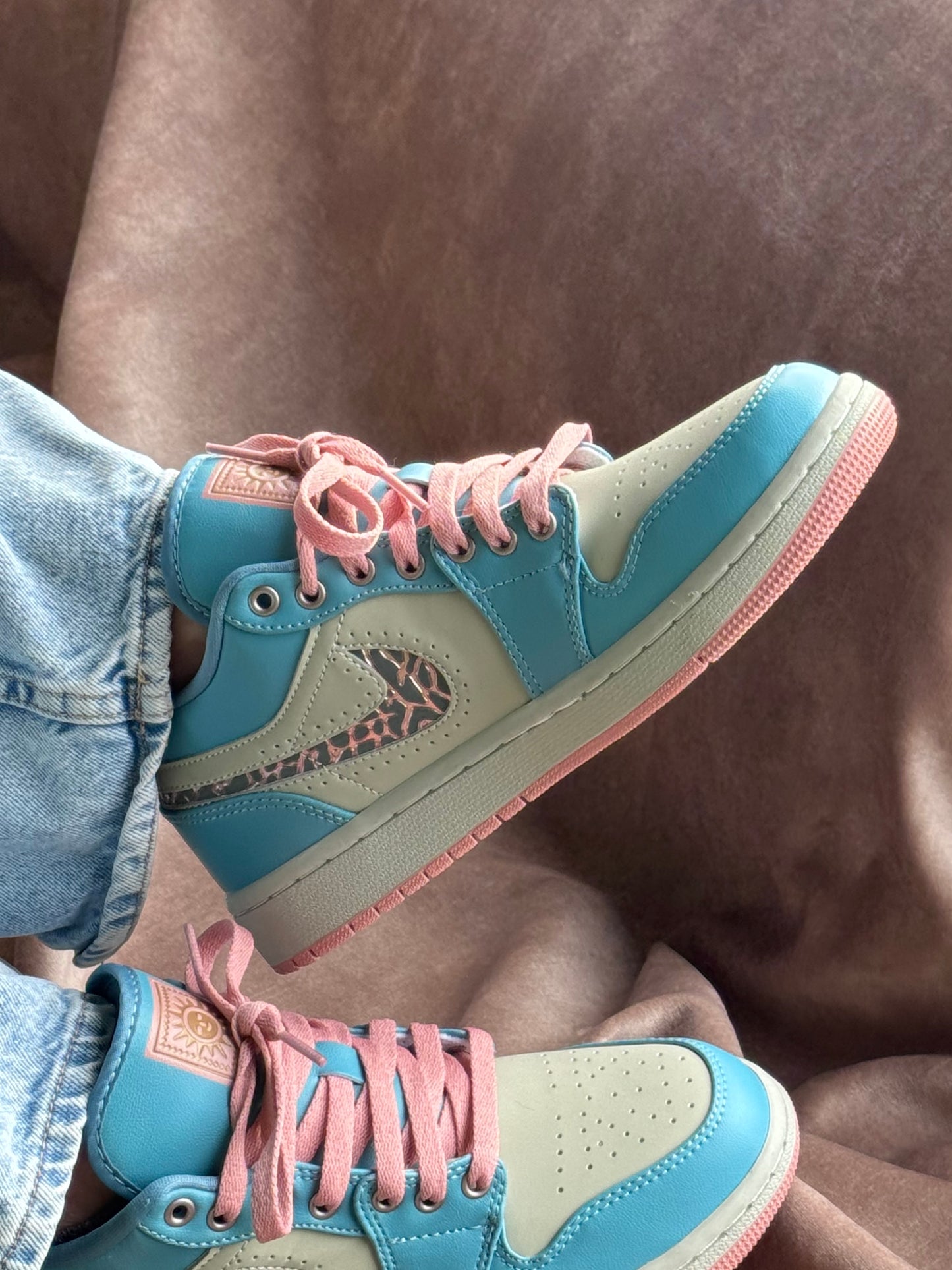 Air Jordan 1 Low “Somos Eternos”
