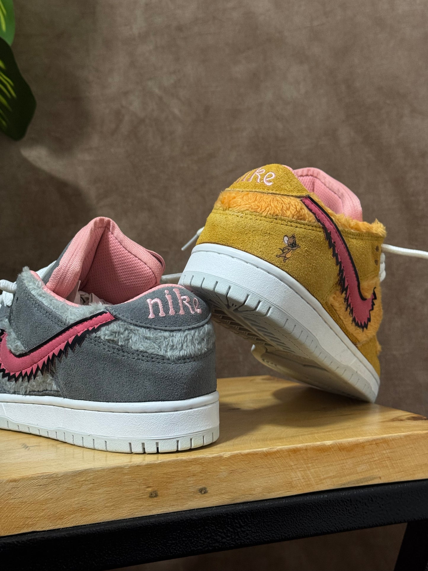 Nike SB Dunk Low “Tom & Jerry”