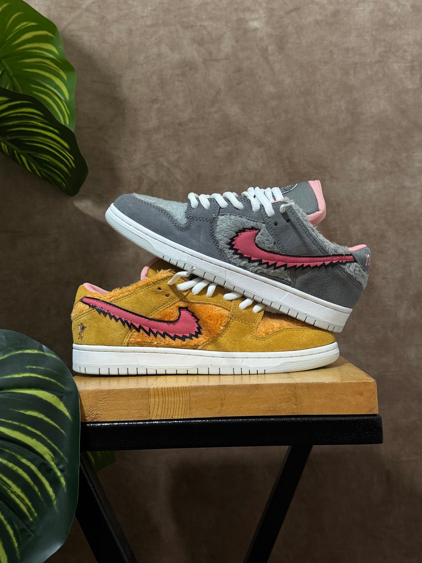 Nike SB Dunk Low “Tom & Jerry”