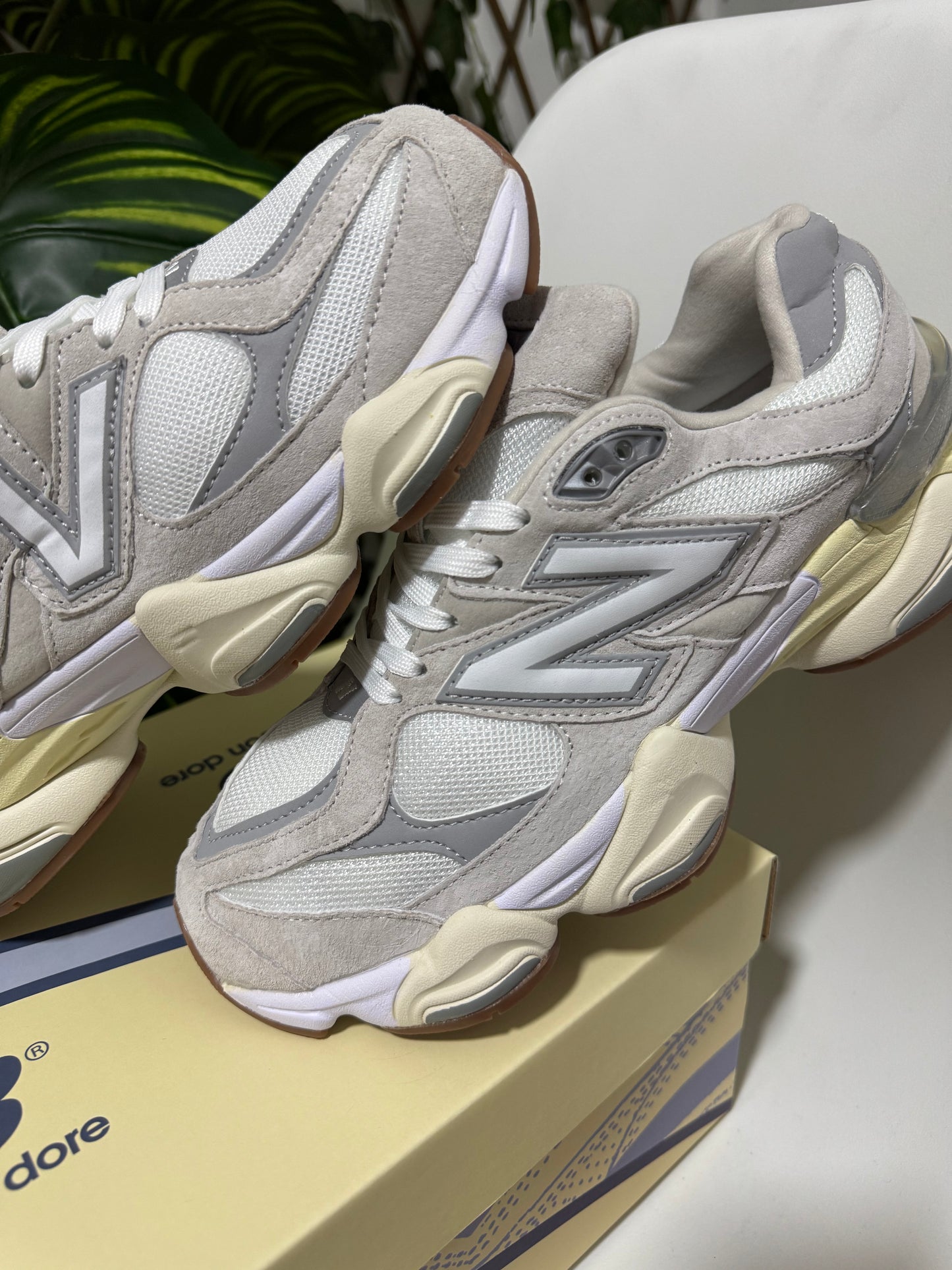 New Balance 9060