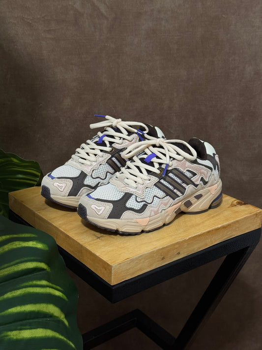 Adidas Response CL x Bad Bunny “Paso Fino”