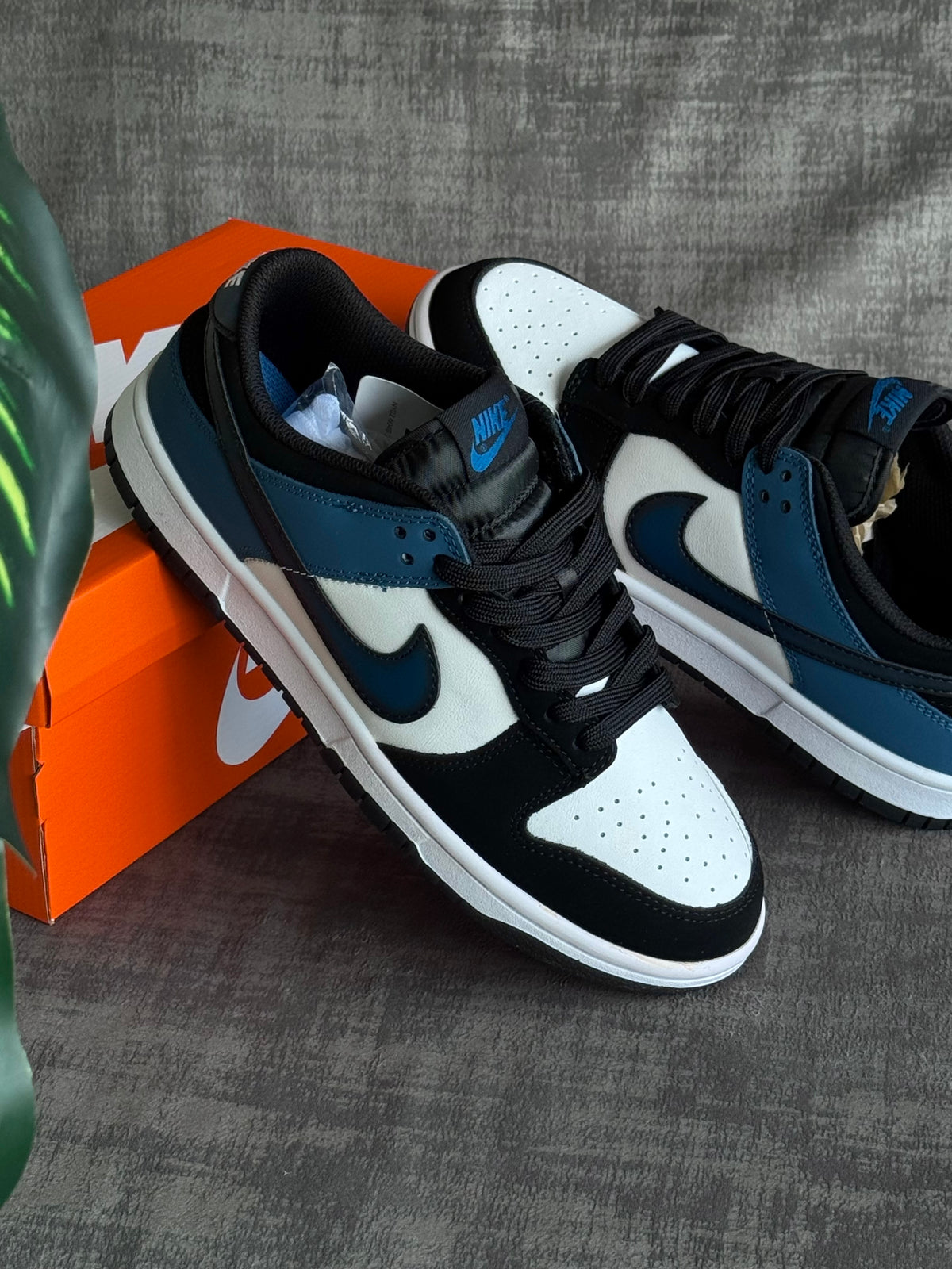 Nike SB Dunk Low “Industrial Blue”