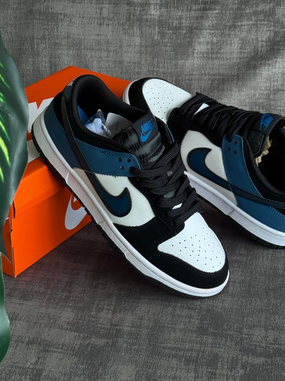 Nike SB Dunk Low “Industrial Blue”