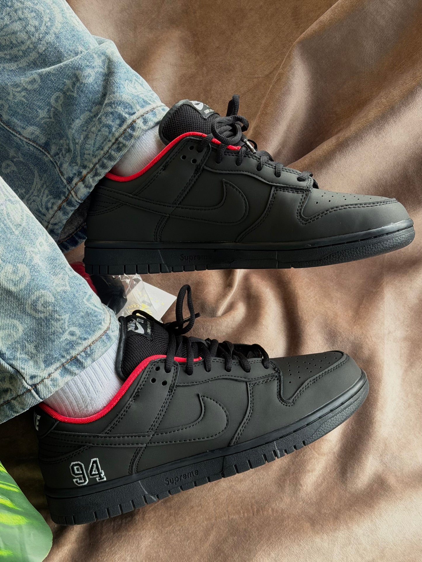 Nike SB Dunk Low x Supreme