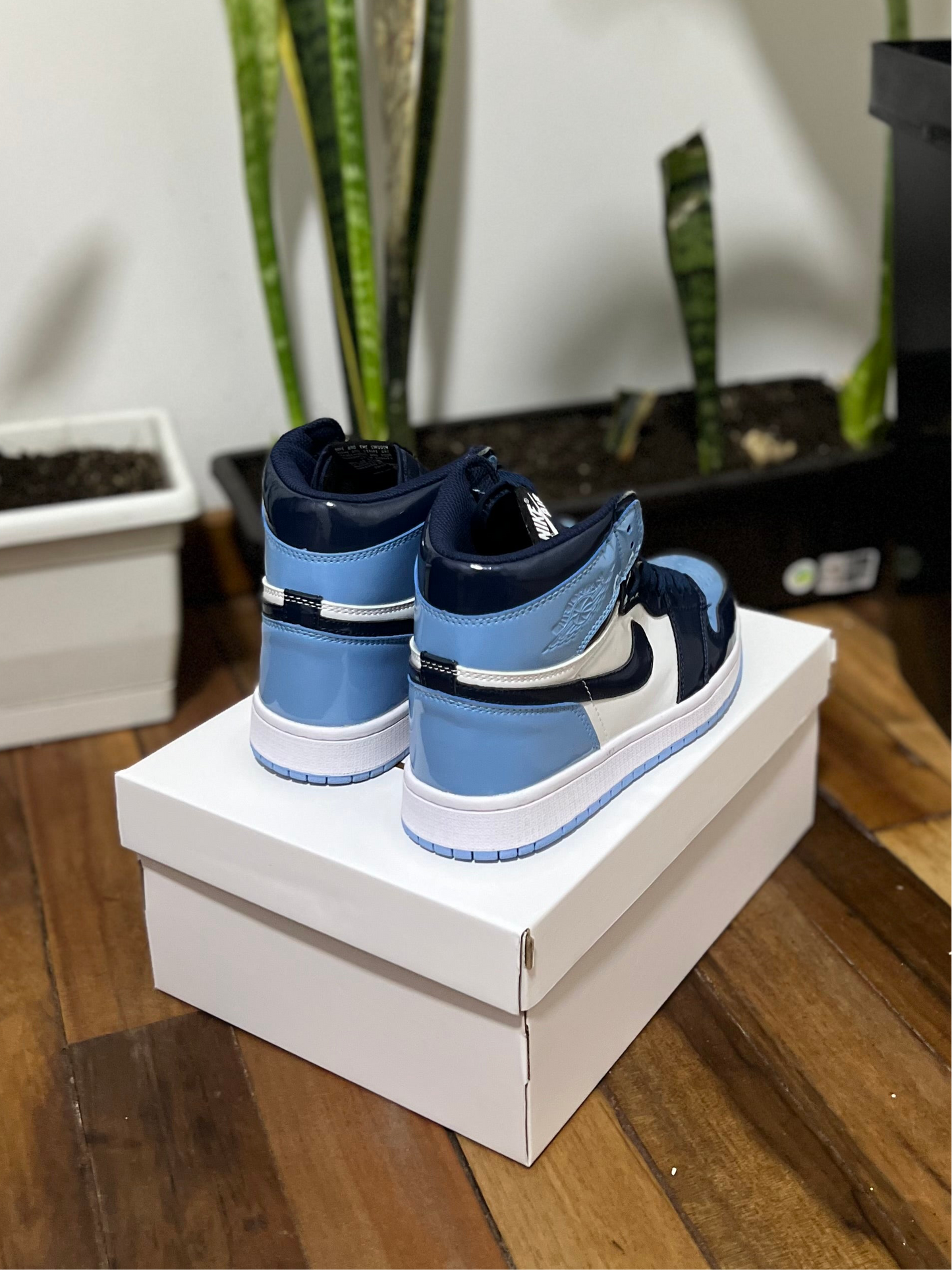 Air Jordan 1 High “Blue Chill Patent”