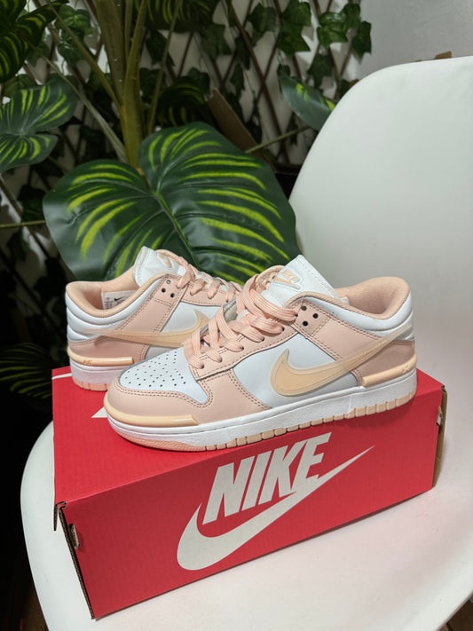 Nike SB Dunk Ambush Powerpuff