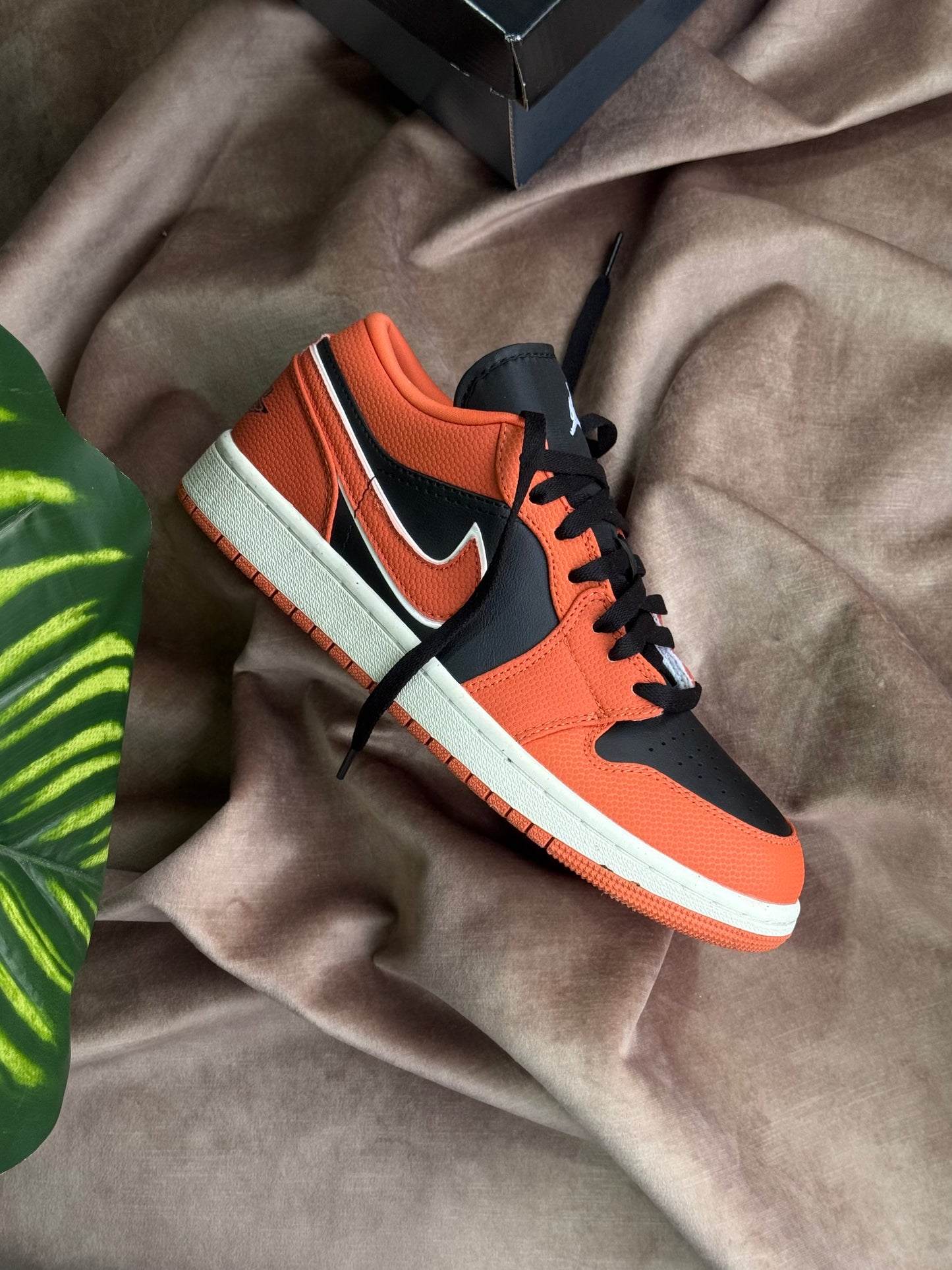 Air Jordan 1 Low SE “Sport Spice”