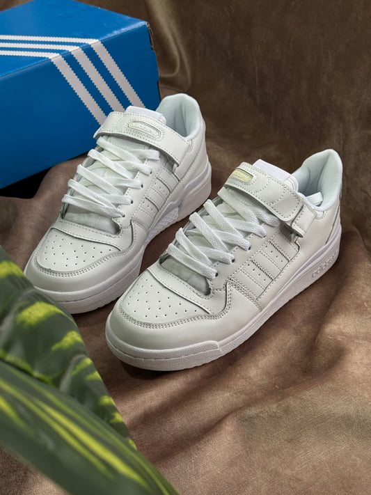 Adidas Forum Low “Triple White”