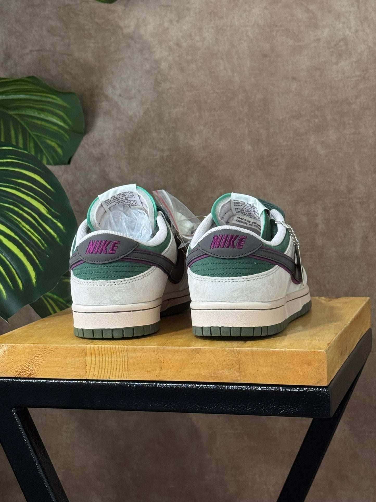 Nike SB Dunk Low Otomo