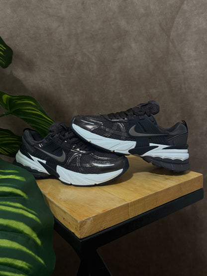 Nike V2K