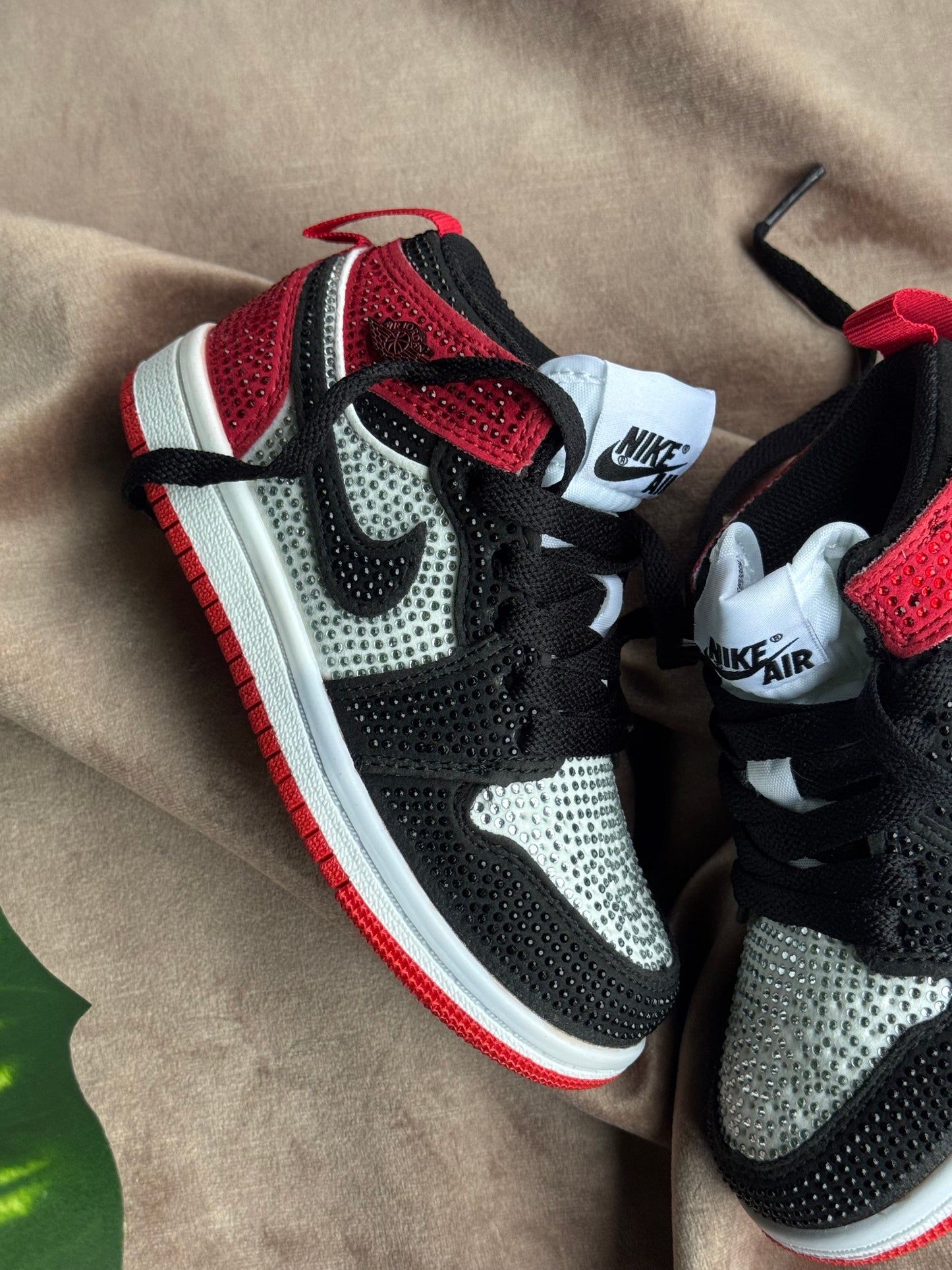 Air Jordan 1 “Swarovsky”