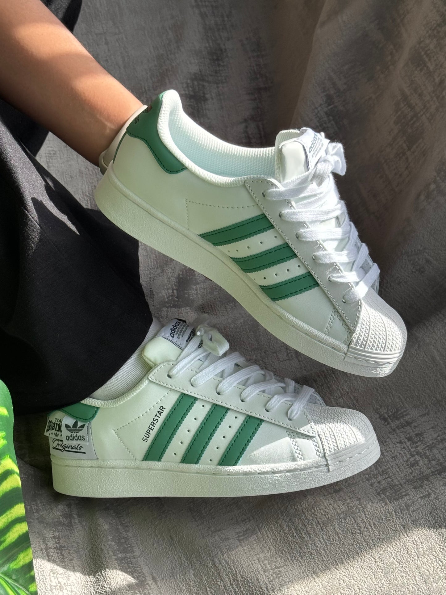 Adidas Superstar