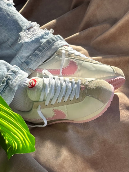 Nike Cortez “San Valentín”