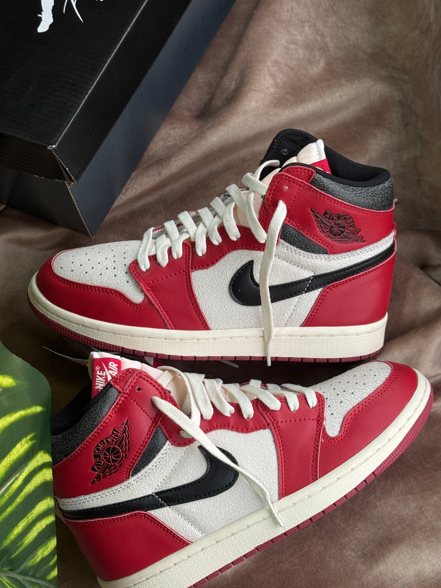Air Jordan 1 High Chicago “Lost And Found”