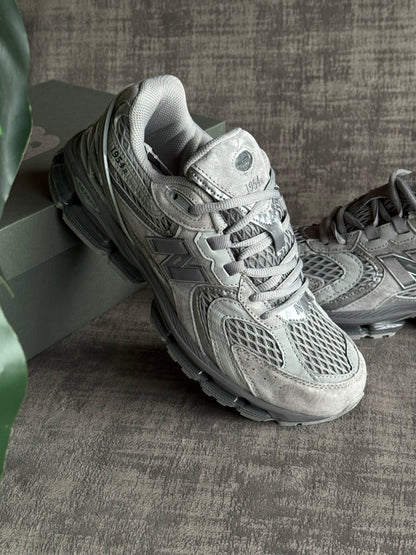 New Balance 1945R “Grey”