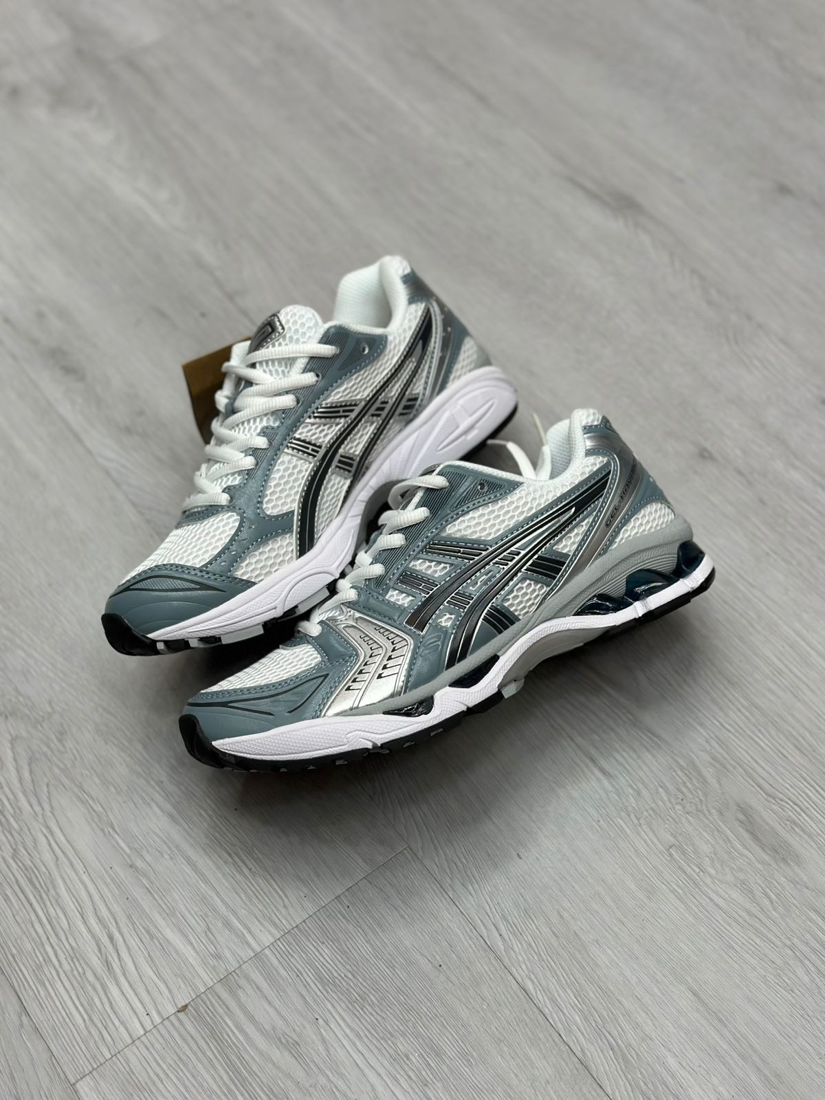 Asics Gel-Kayano 14