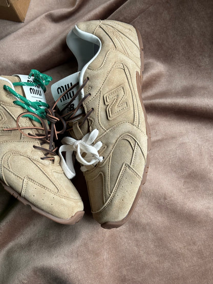 New Balance 530 x miu miu