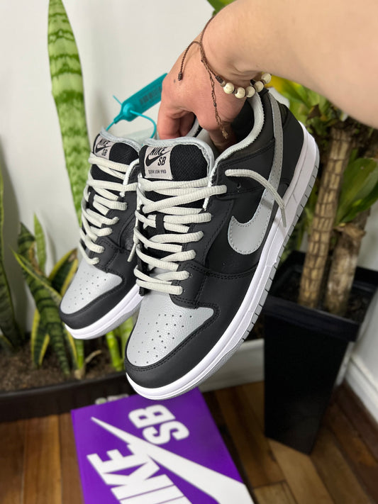 Nike SB Dunk Low “Shadow”