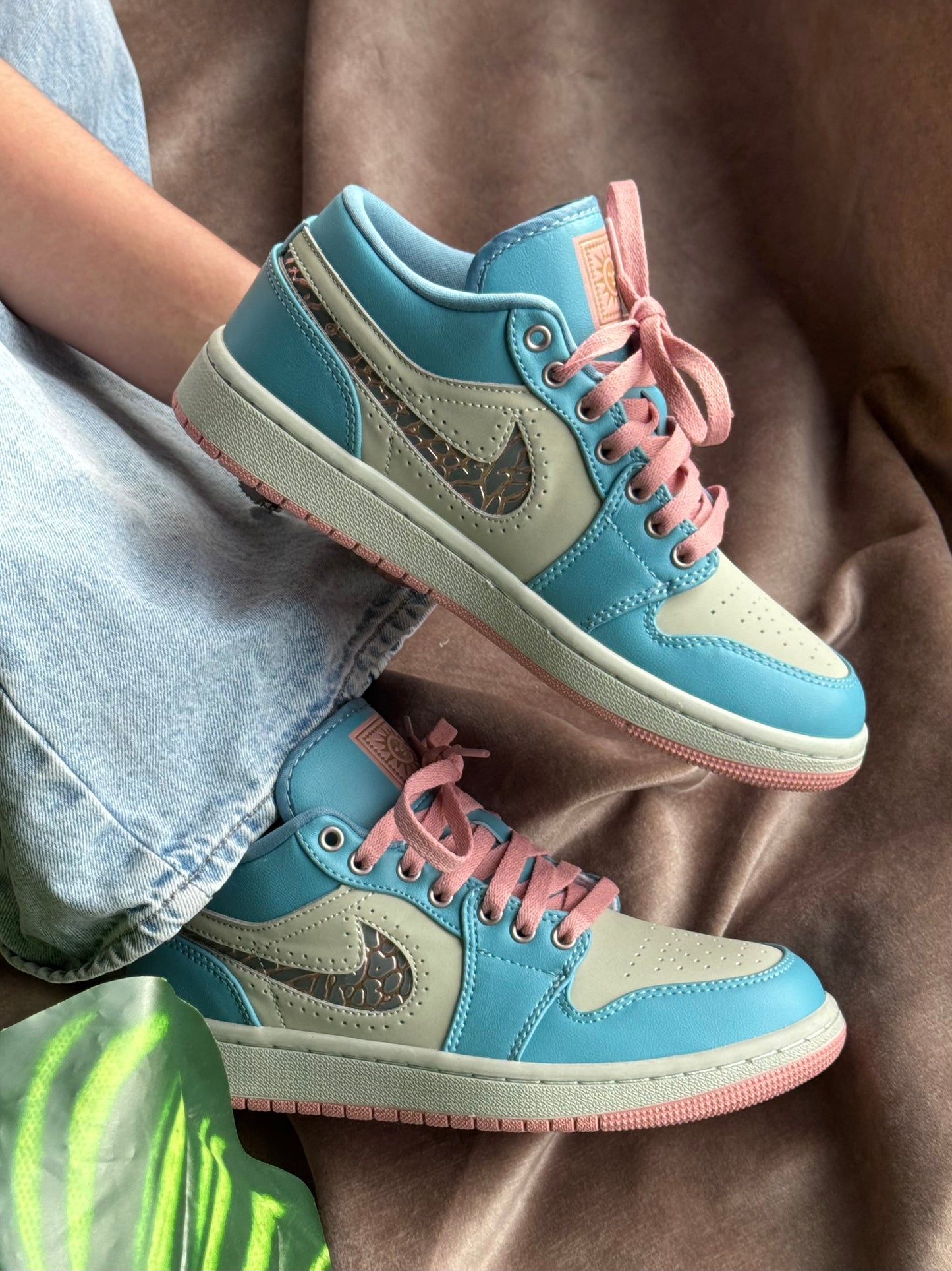 Air Jordan 1 Low “Somos Eternos”
