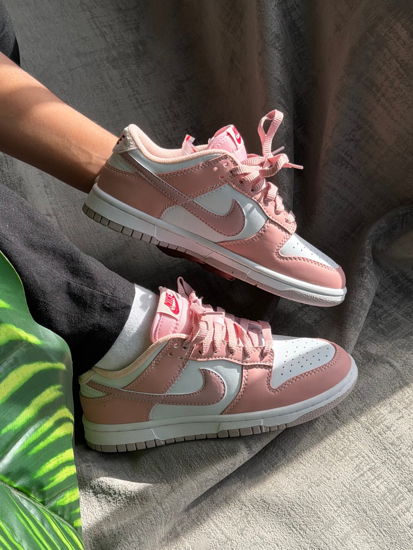 Nike SB Dunk Low “Velvet Pink”
