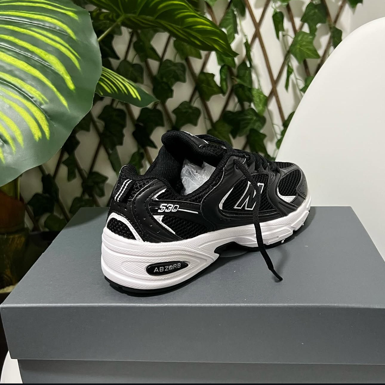 New Balance 530 “Negra”