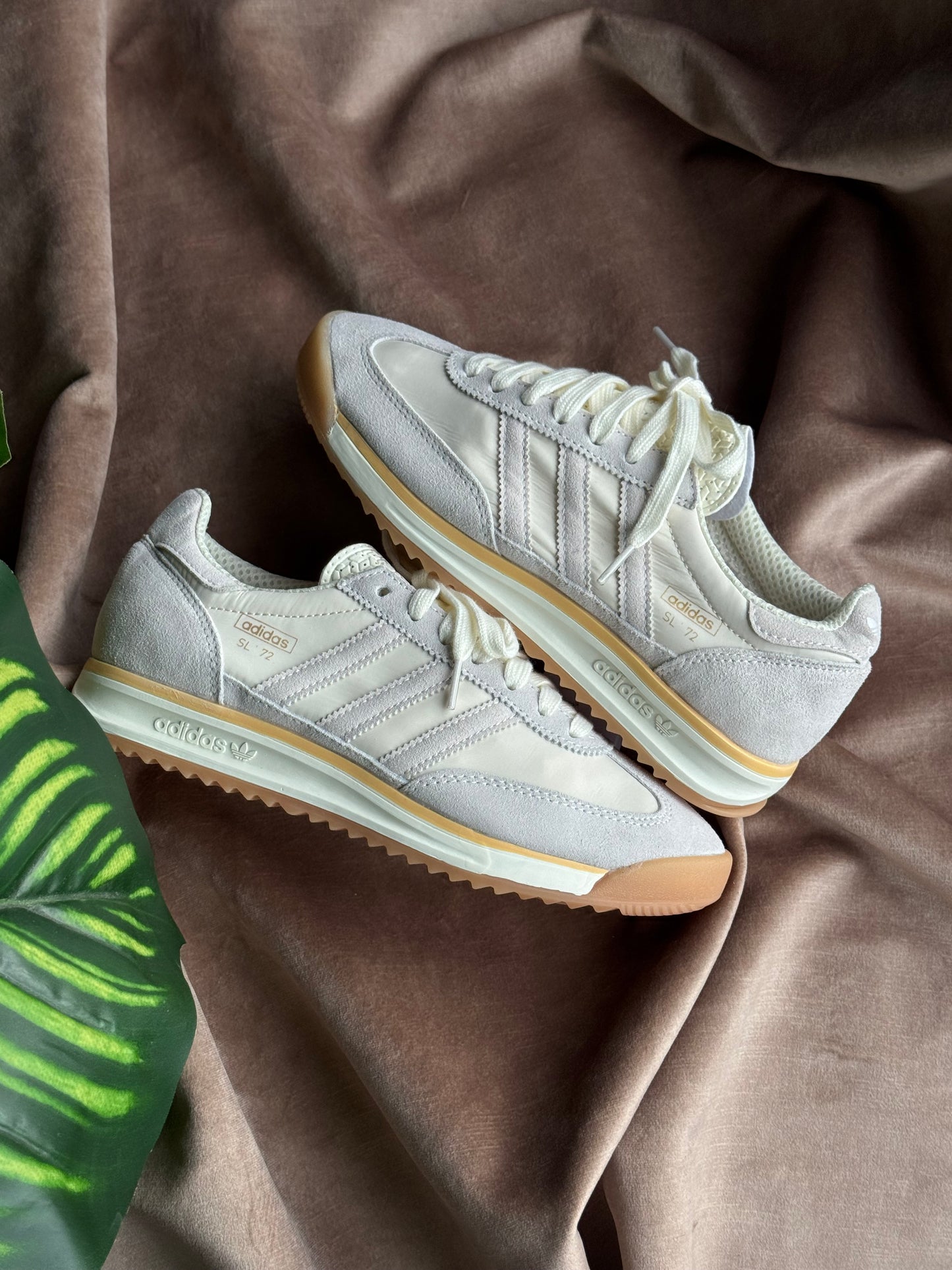 Adidas SL 72