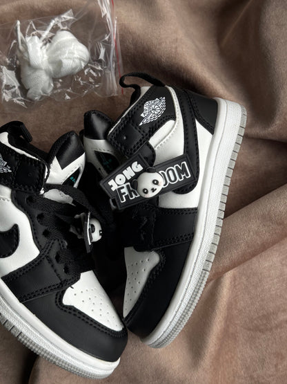 Air Jordan 1 High “Panda”