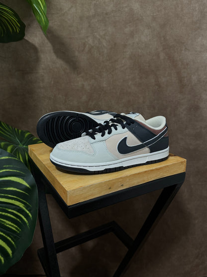 Nike SB Dunk Low “Steamboy Ost x Otomo Katsuhiro