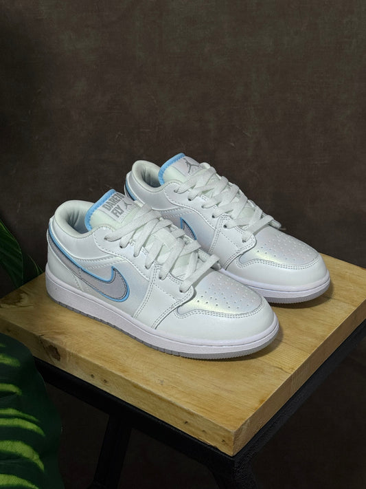 Air Jordan 1 Low “Dare To Fly”