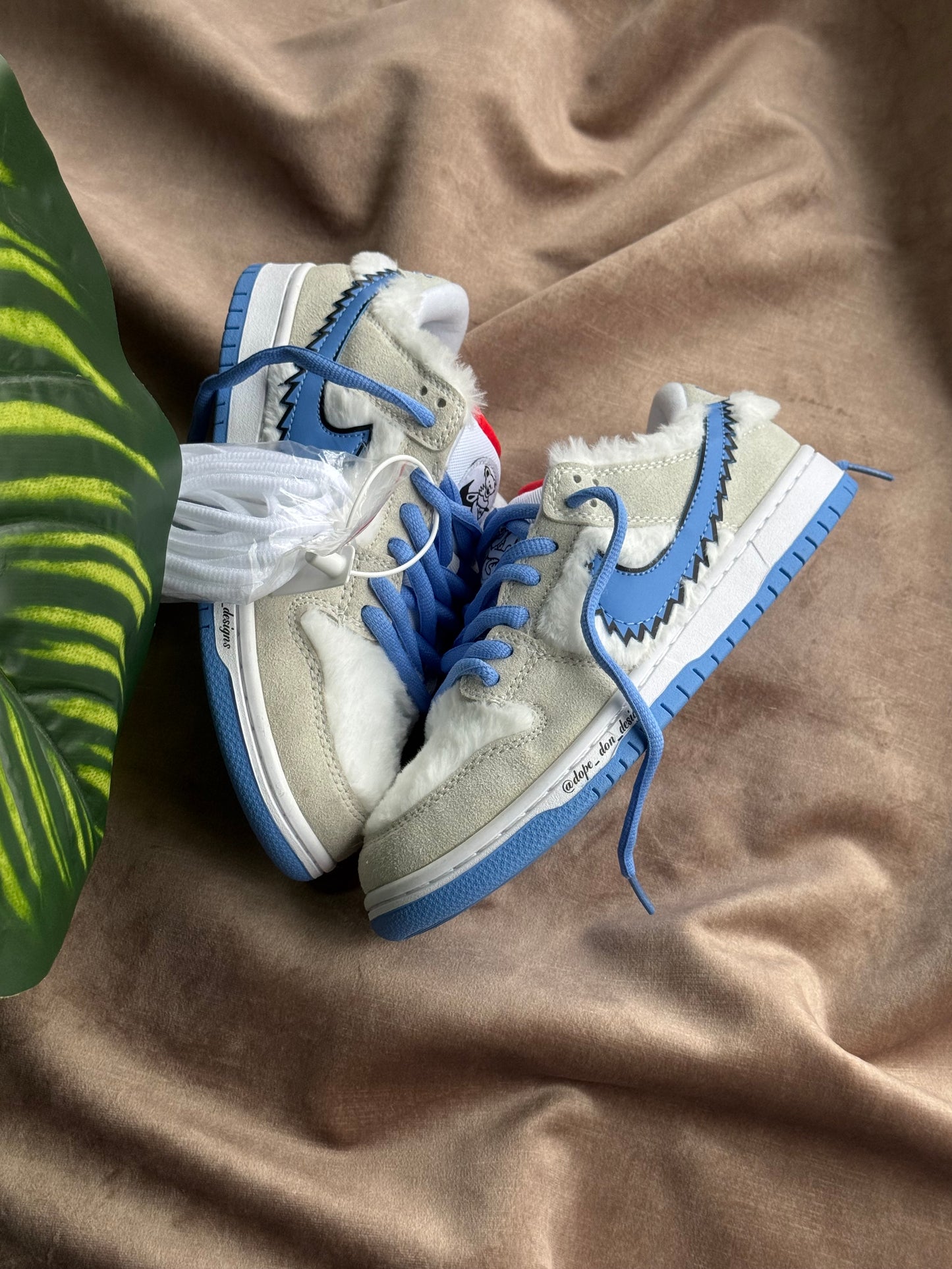 Nike SB Dunk Low “The Abominable Snowman”