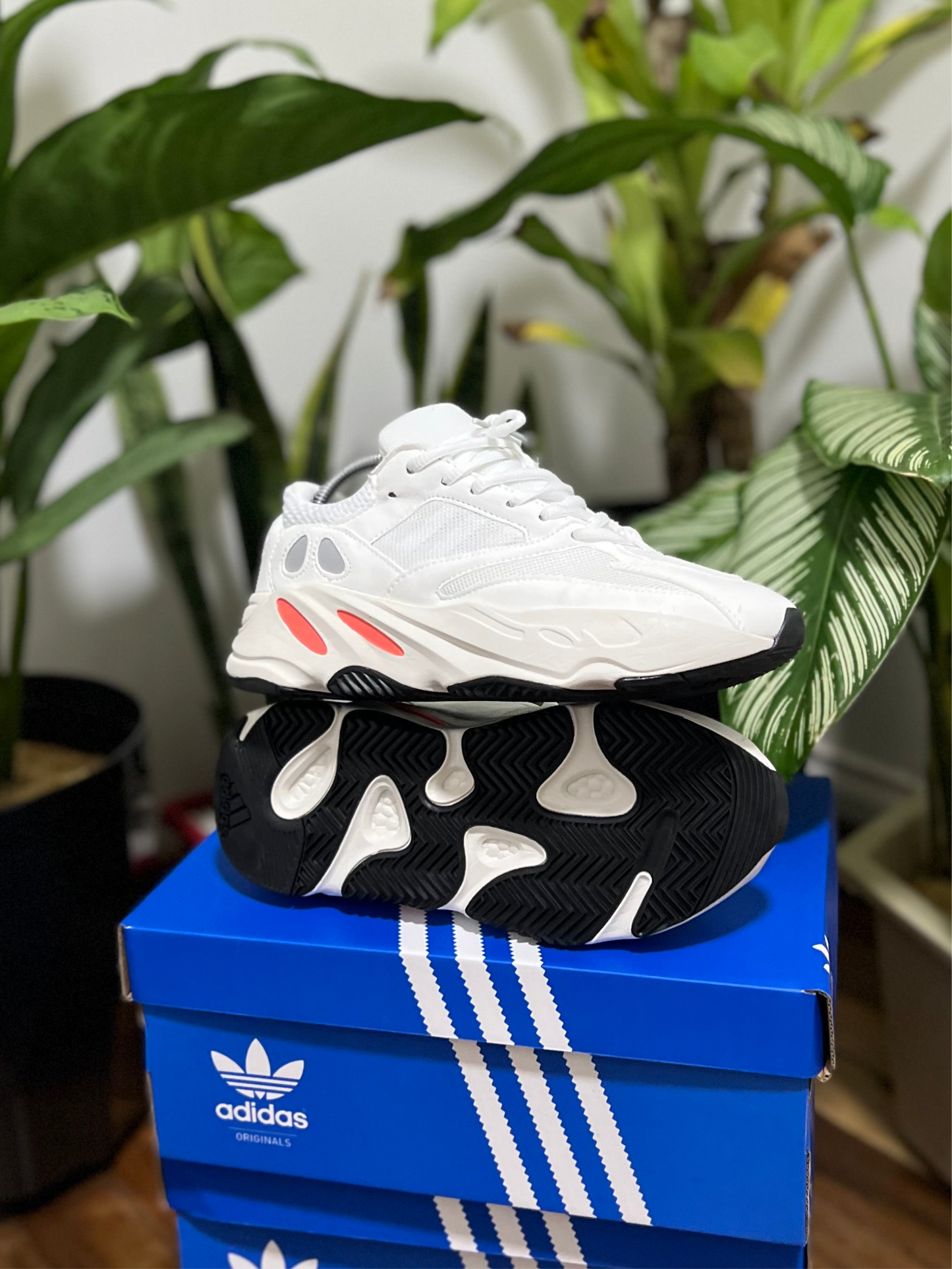 Adidas Yeezy 700 White