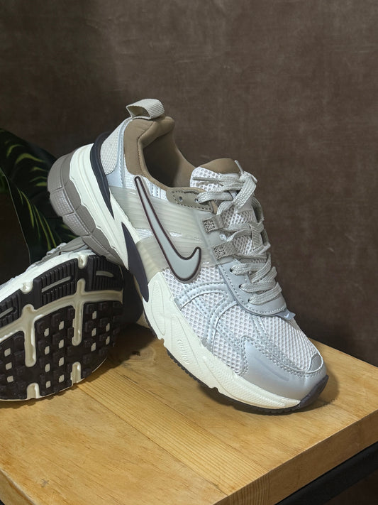 Nike V2K Run