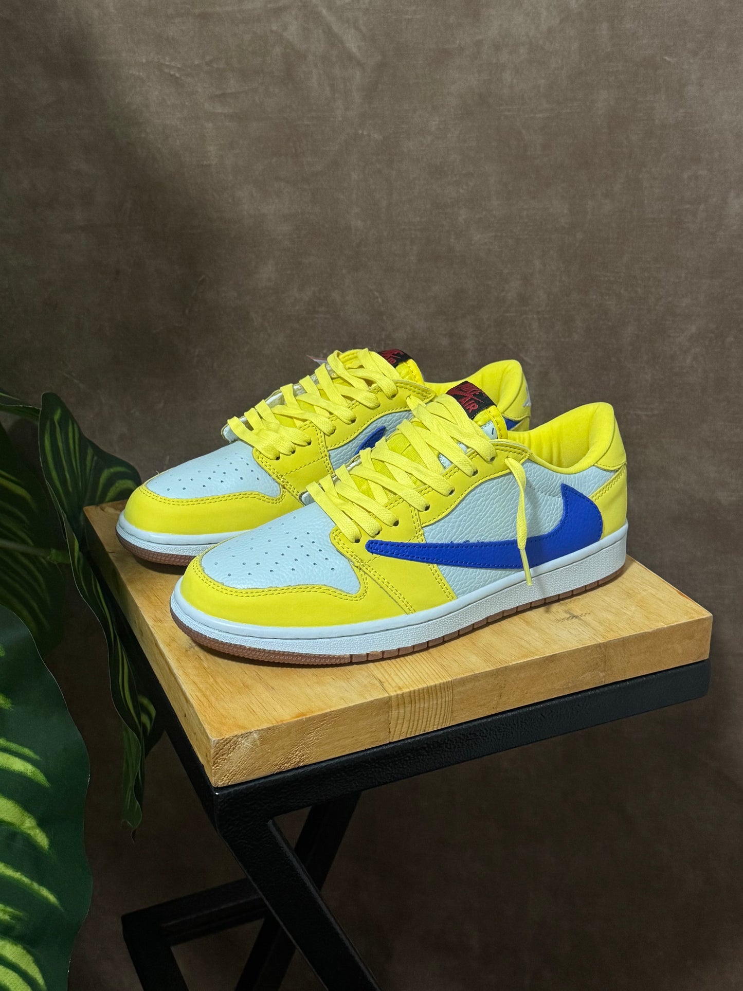 Air Jordan 1 Low SP Travis Scott “Canary”