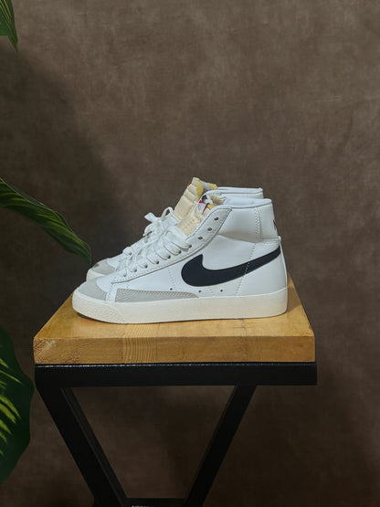 Nike Blazer High