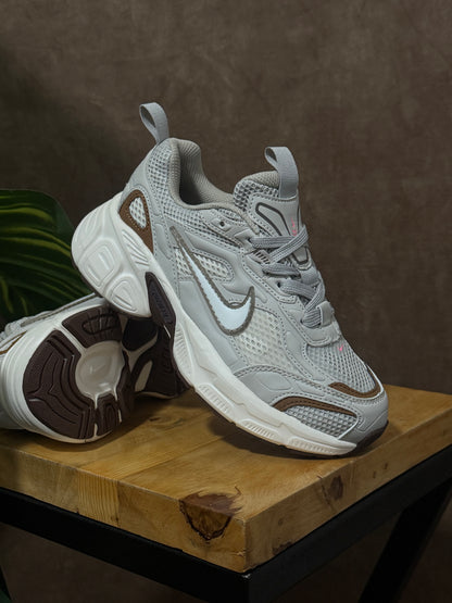 Nike V5K Run “Mocca”