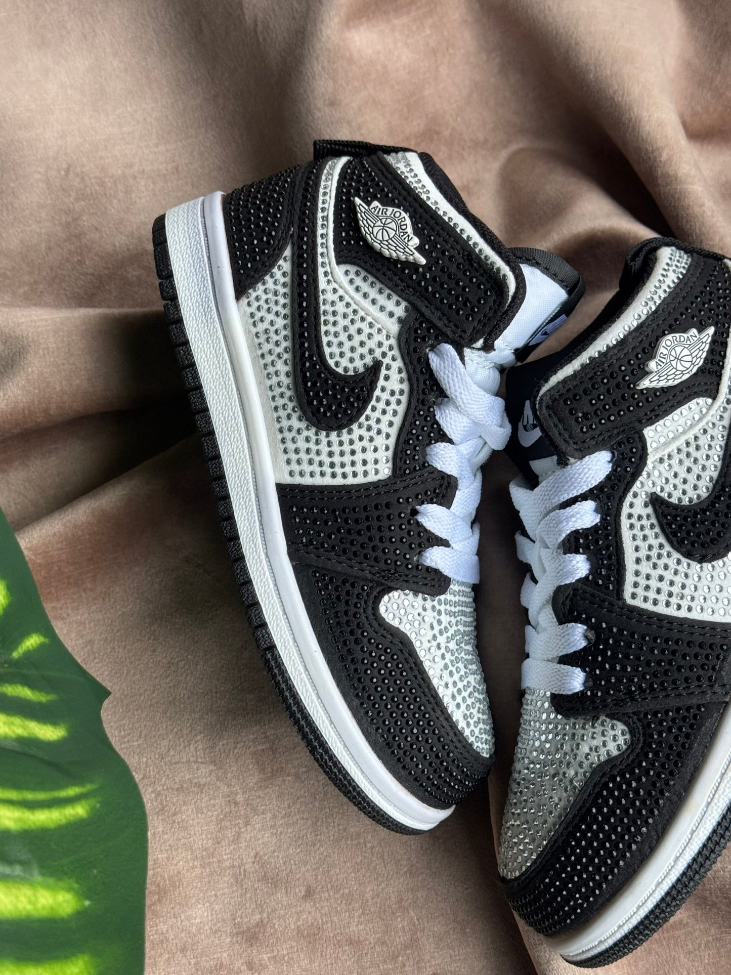 Air Jordan 1 “Swarovski”