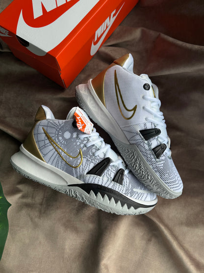 Nike Kyrie 7